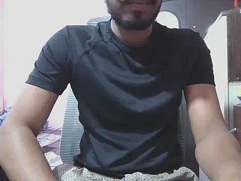 KissesBoyAD online show from 10-27-25, 05:28