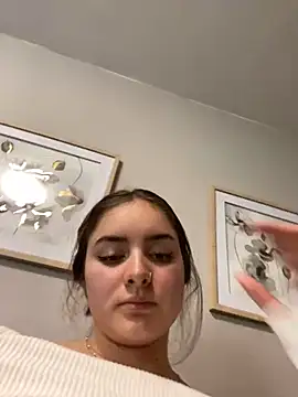 Snapshot of imlindapink chatting on 02-05-25, 06:37 imlindapink online show from 02-05-25, 06:37