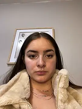 Snapshot of imlindapink chatting on 02-11-25, 05:29 imlindapink online show from 02-11-25, 05:29