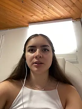 Snapshot of imlindapink chatting on 02-12-25, 02:32 imlindapink online show from 02-12-25, 02:32