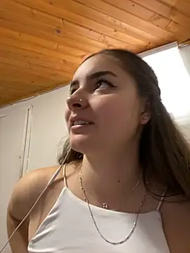 Snapshot of imlindapink chatting on 02-12-25, 05:37 imlindapink online show from 02-12-25, 05:37