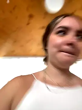 Snapshot of imlindapink chatting on 10-05-25, 05:22 imlindapink online show from 10-05-25, 05:22