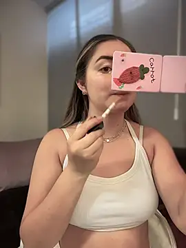 Snapshot of imlindapink chatting on 10-21-25, 03:46 imlindapink online show from 10-21-25, 03:46