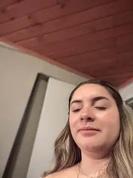 Snapshot of imlindapink chatting on 11-12-25, 01:55 imlindapink online show from 11-12-25, 01:55