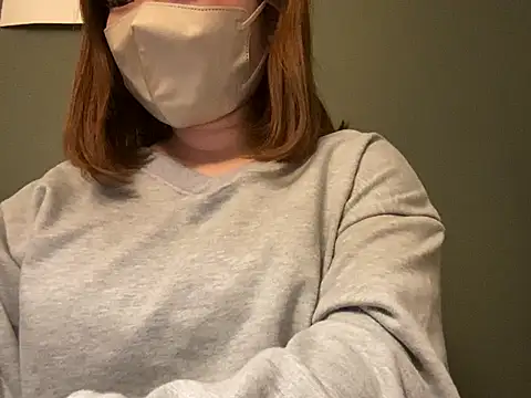 Snapshot of _Yui_ chatting on 01-15-25, 10:06 Yui online show from 01-15-25, 10:06