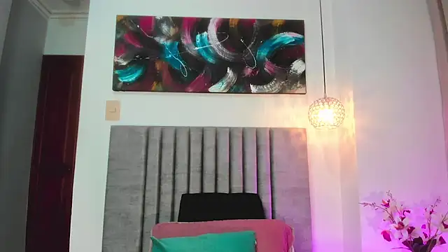 LaraGoldd online show from 10-09-25, 12:30