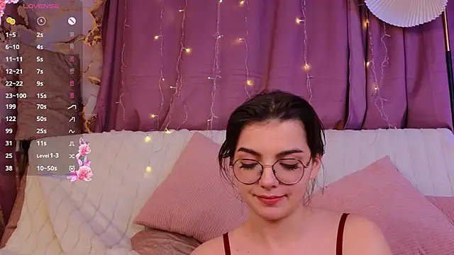 Snapshot of FlairEdgin chatting on 02-06-25, 01:27 FlairEdgin online show from 02-06-25, 01:27