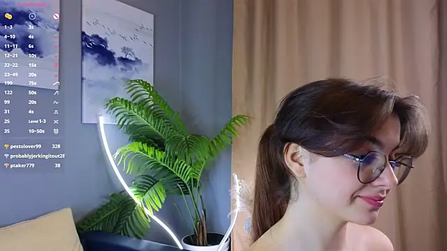 Snapshot of FlairEdgin chatting on 02-21-25, 10:15 FlairEdgin online show from 02-21-25, 10:15