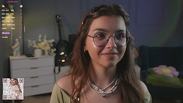 Snapshot of FlairEdgin chatting on 10-11-25, 07:12 FlairEdgin online show from 10-11-25, 07:12