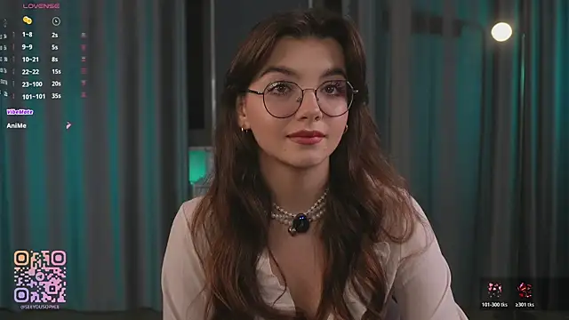 Snapshot of FlairEdgin chatting on 12-04-25, 07:44 FlairEdgin online show from 12-04-25, 07:44