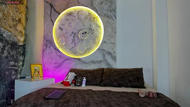 JulietaKane online show from 01-11-26, 04:06