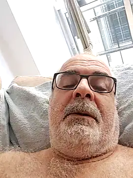 Satiro Sevilla online show from 09-24-25, 03:15