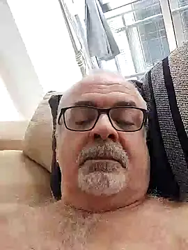 Satiro Sevilla online show from 10-06-25, 05:21