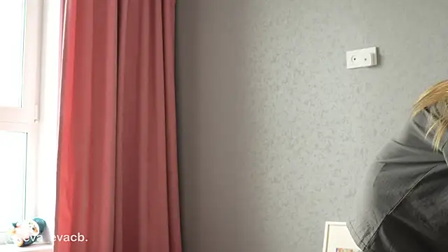 norakisses online show from 03-08-25, 08:44