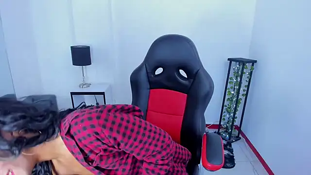 Strella ferrera online show from 03-11-25, 05:49