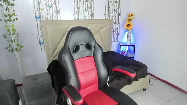 Strella ferrera online show from 09-29-25, 03:11