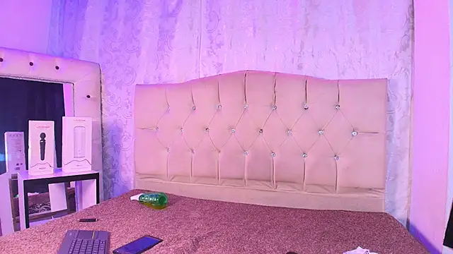 Snapshot of Strella_ferrera chatting on 01-11-26, 04:39 Strella ferrera online show from 01-11-26, 04:39