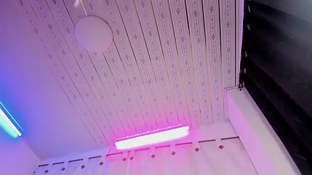 Snapshot of Strella_ferrera chatting on 01-16-26, 05:55 Strella ferrera online show from 01-16-26, 05:55