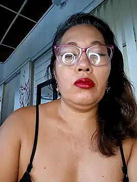 Snapshot of anniecoopeer chatting on 01-25-25, 04:03 anniecoopeer online show from 01-25-25, 04:03