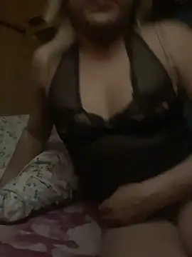 HoneyBdaQueen online show from 12-20-24, 02:16