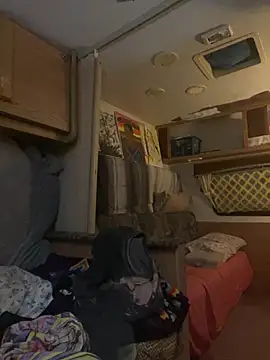 HoneyBdaQueen online show from 12-29-24, 04:30