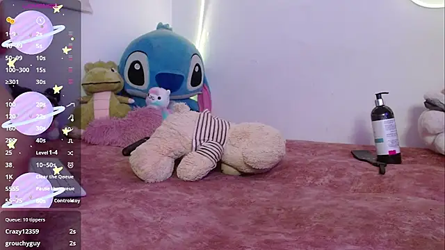 evie cloud online show from 10-11-25, 03:39