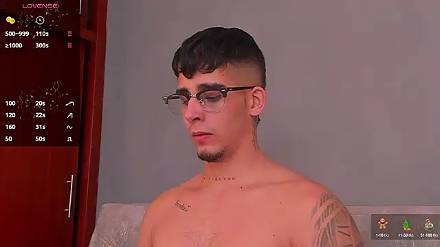 Snapshot of iamcamiloo_ chatting on 12-27-24, 01:43 iamcamiloo  online show from 12-27-24, 01:43