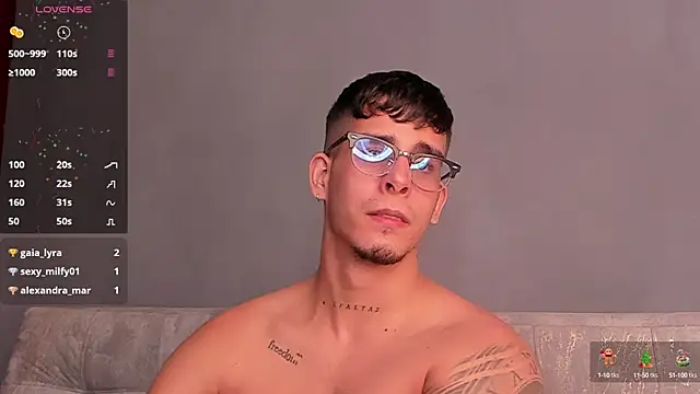 Snapshot of iamcamiloo_ chatting on 12-27-24, 04:47 iamcamiloo  online show from 12-27-24, 04:47