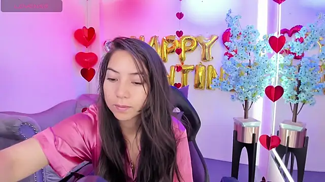 Ema louis  online show from 02-14-25, 12:14