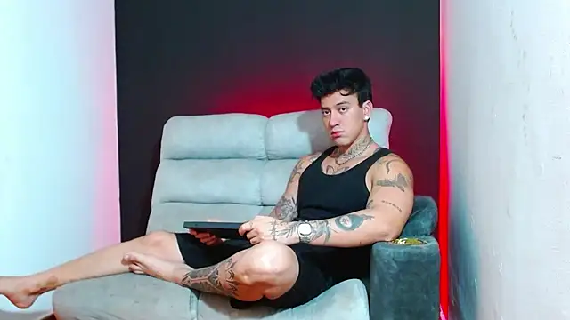 JUSTIN FULLER1 online show from 02-06-26, 09:29