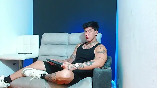 JUSTIN FULLER1 online show from 03-20-26, 05:40