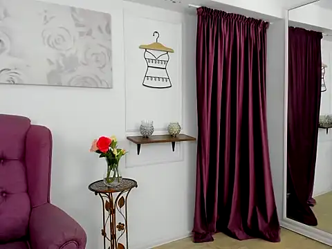 Snapshot of Queenrafaella chatting on 10-08-25, 03:20 Queenrafaella online show from 10-08-25, 03:20