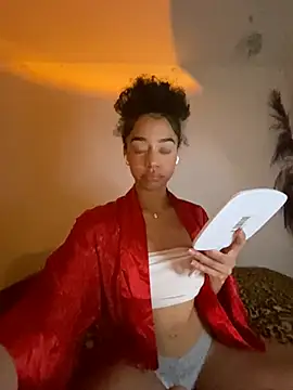 Snapshot of redbonejada chatting on 01-04-25, 05:37 redbonejada online show from 01-04-25, 05:37