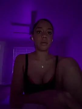 Snapshot of redbonejada chatting on 09-20-25, 12:33 redbonejada online show from 09-20-25, 12:33