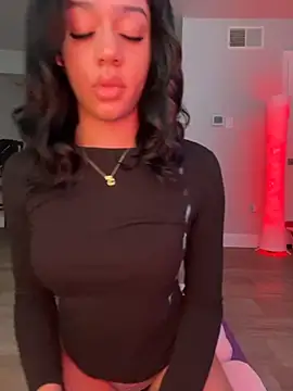 Snapshot of redbonejada chatting on 10-10-25, 09:25 redbonejada online show from 10-10-25, 09:25