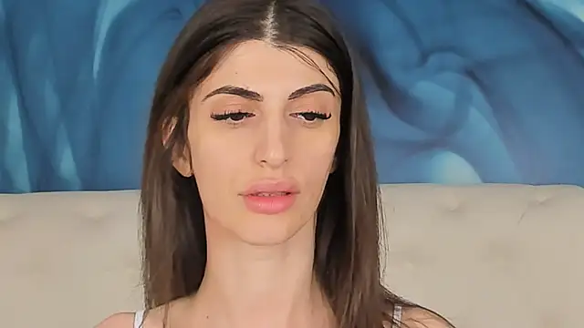 SkinnyDolly online show from 11-15-25, 03:04