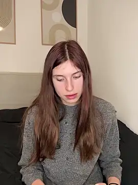 emma05 online show from 01-28-25, 08:14