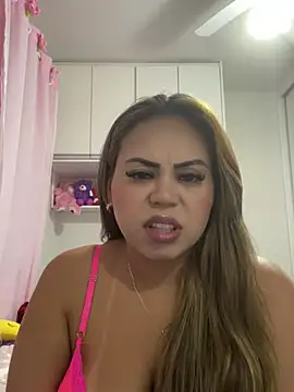 Snapshot of lariic chatting on 01-07-25, 12:03 lariic online show from 01-07-25, 12:03