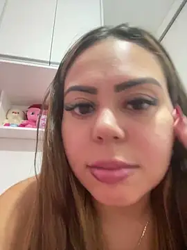 Snapshot of lariic chatting on 03-15-25, 01:19 lariic online show from 03-15-25, 01:19