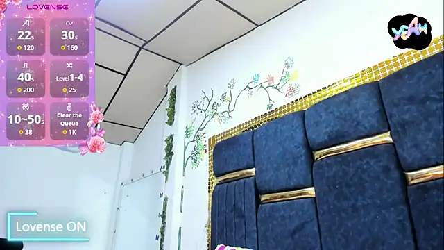 skaysanchez1 online show from 10-31-25, 04:08