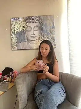 Snapshot of im_lorein chatting on 01-21-25, 08:00 im lorein online show from 01-21-25, 08:00