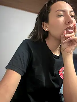 Snapshot of im_lorein chatting on 10-04-25, 01:47 im lorein online show from 10-04-25, 01:47