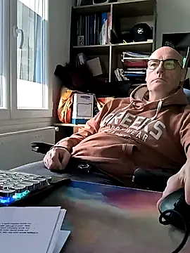 bogland33 online show from 03-04-25, 03:48