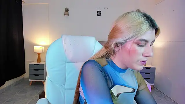 Snapshot of ARITOO_ chatting on 12-05-24, 08:33 ARITOO  online show from 12-05-24, 08:33