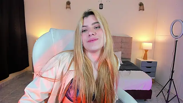 Snapshot of ARITOO_ chatting on 12-10-24, 06:33 ARITOO  online show from 12-10-24, 06:33