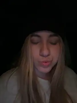 Snapshot of ARITOO_ chatting on 12-13-24, 07:25 ARITOO  online show from 12-13-24, 07:25