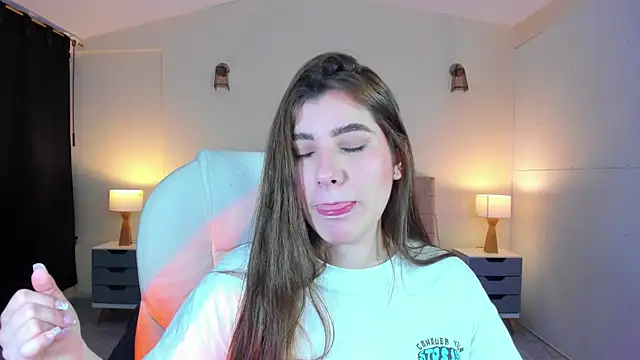 Snapshot of ARITOO_ chatting on 12-27-24, 05:52 ARITOO  online show from 12-27-24, 05:52