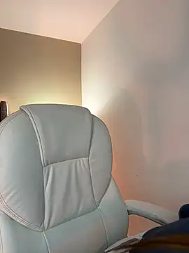 Snapshot of ARITOO_ chatting on 01-02-25, 03:58 ARITOO  online show from 01-02-25, 03:58