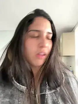 Snapshot of ARITOO_ chatting on 01-19-25, 10:06 ARITOO  online show from 01-19-25, 10:06