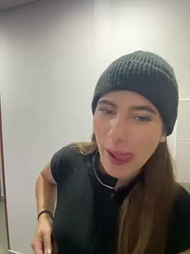 Snapshot of ARITOO_ chatting on 03-01-25, 08:34 ARITOO  online show from 03-01-25, 08:34